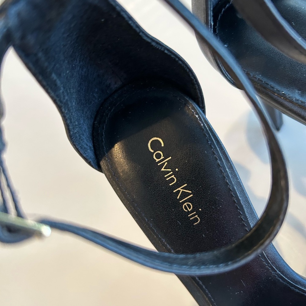 Calvin Klein Stelio’s-final markdown - Picture 4 of 6